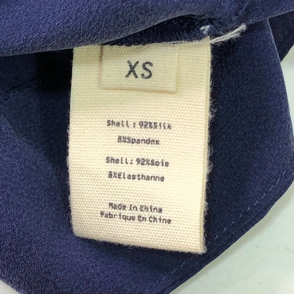 L'Agence Sz XS Monroe Off Shoulder Silk Blouse Blue Ruffle Pullover 4677CD1 Top - Picture 4 of 14